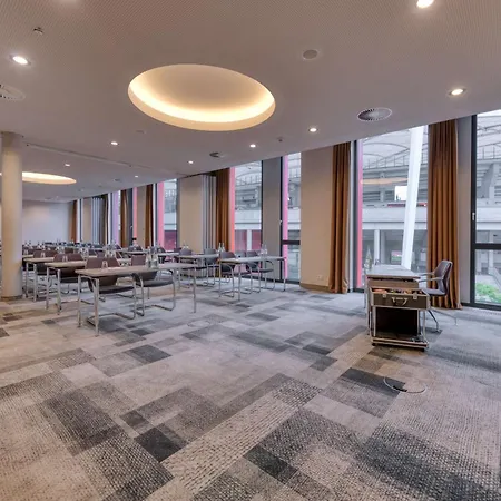 Hilton Garden Inn Stuttgart Neckarpark-2