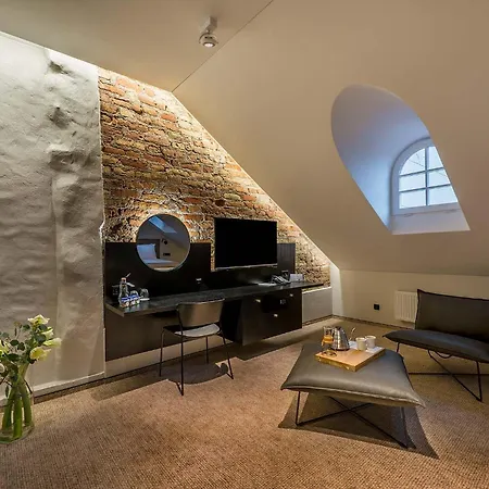 Artagonist Art Hotel-2