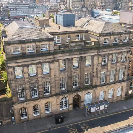 Princes Street Suites-3
