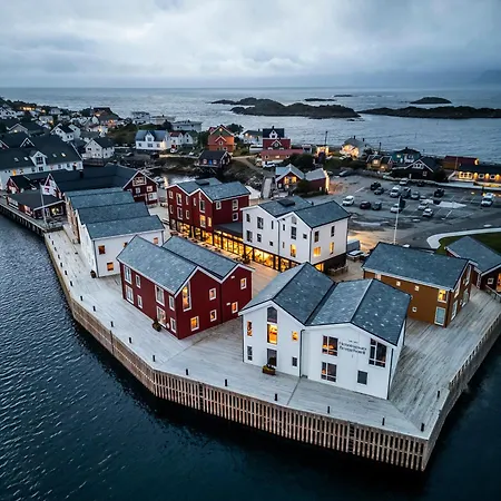 Henningsvaer Bryggehotell - By Classic Norway Hotels-3