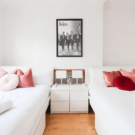 Chelsea Rooms-2