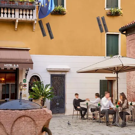 Unahotels Ala Venezia-Adults 16-3