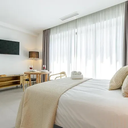 Cervantes Suites-3