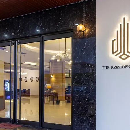 The President Hotel At Chokchai 4-3