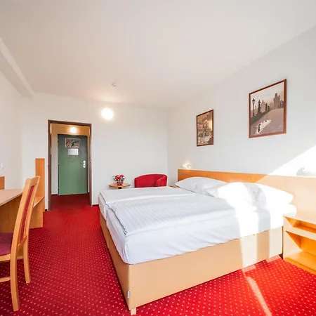 Hotel Globus-3