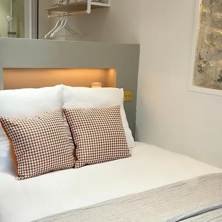 Hotel Paris Amore-2