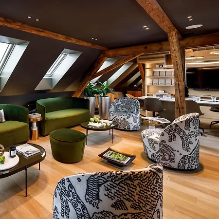 Small Luxury Hotel Ambassador Zurich-3
