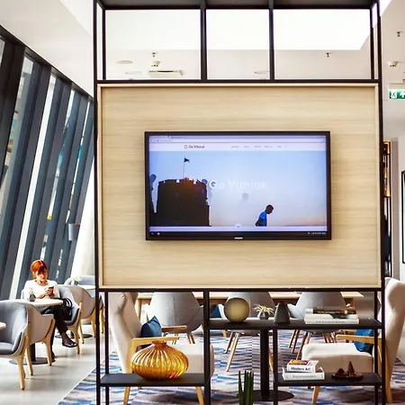 Courtyard By Marriott Vilnius City Center-3