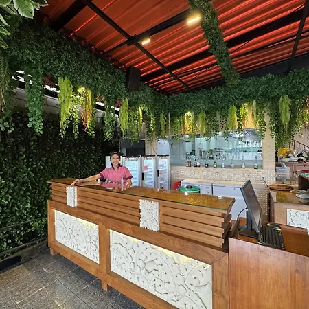 Green Garden Hotel-3