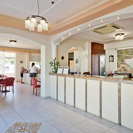Regina Studios & Hotel-3