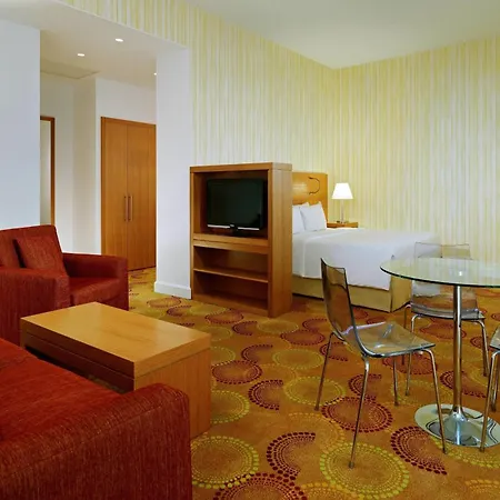 Courtyard By Marriott Budapest City Center-3