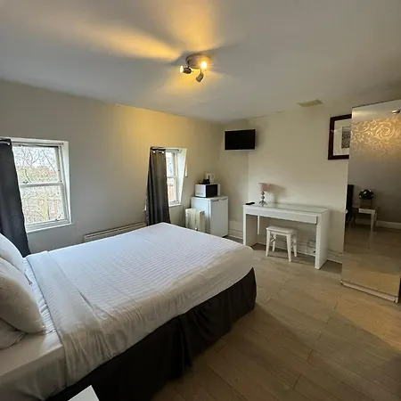 The Paramount Hotel-2