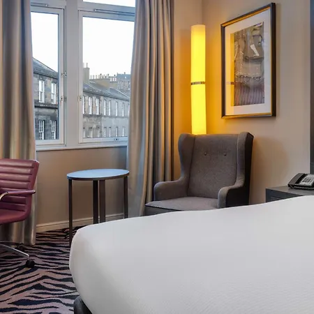 Doubletree By Hilton Edinburgh City Centre-3