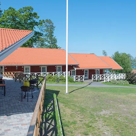 Hjälmargården-2