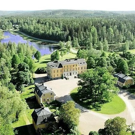 Garpenbergs Slotts Stallmästarhotell-3