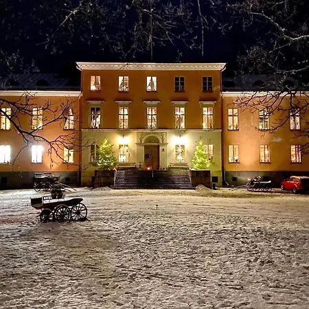 Garpenbergs Slotts Stallmästarhotell-2