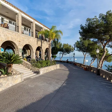 Parador De Malaga Gibralfaro-3