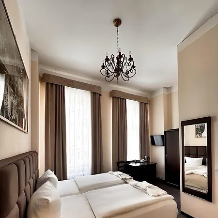 Upper Room Hotel Kurfürstendamm-3
