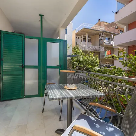Guest House Damir-2