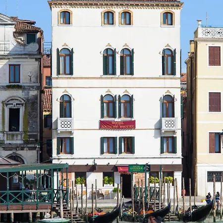 Hotel Antiche Figure-3