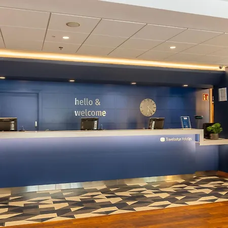 Travelodge Barcelona Poblenou-3