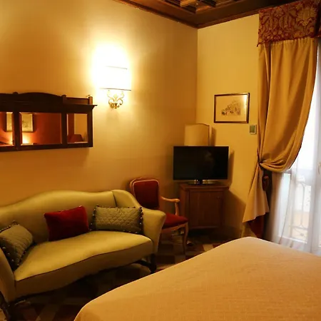 Albergo Delle Drapperie-3