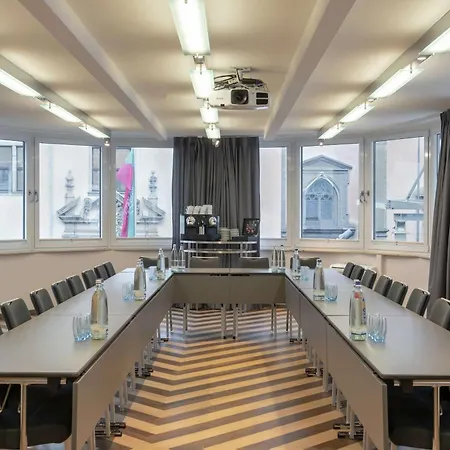 Hilton Cologne-3
