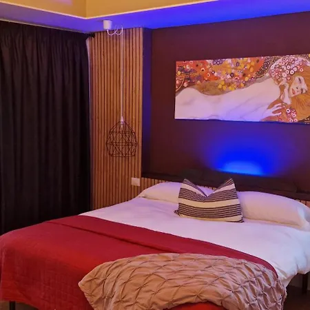 Casa Lady-2