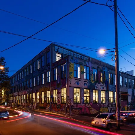 Fabrika Hostel & Suites-3