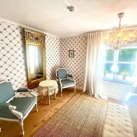 Lövstabruks Värdshus och Brukshotellet Änkehuset-3