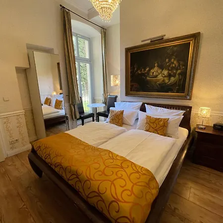 The Gate Garden Hotel-2