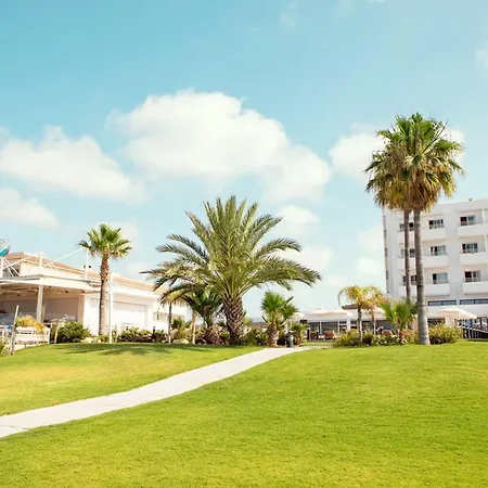 Piere - Anne Beach Hotel-2