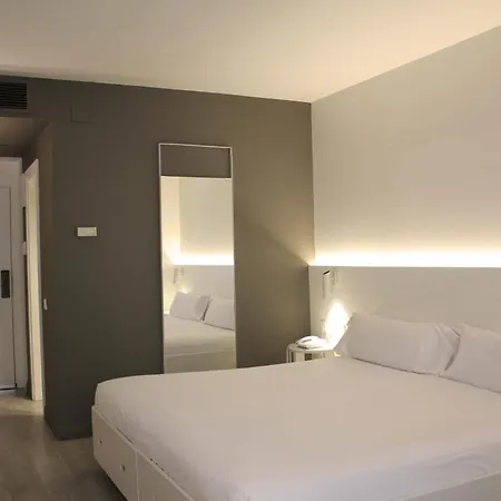 Pol & Grace Hotel-2