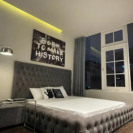 The Vibe Room - Ty'S Living Space-2