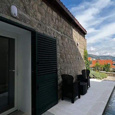 Apartments & Rooms Tapera-3