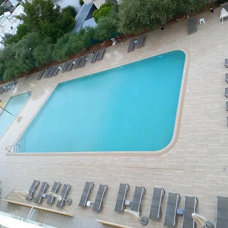 Sunquest Gardens Holiday Resort-3