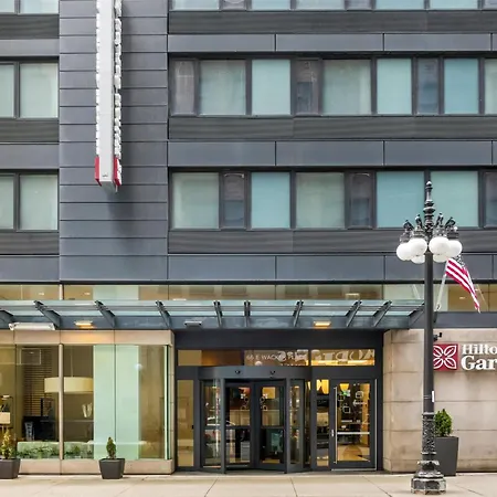 Hilton Garden Inn Chicago Downtown Riverwalk-3