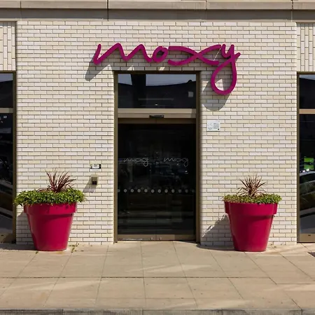 Moxy London Excel-3