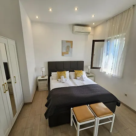 Guesthouse Mario&Marina-2