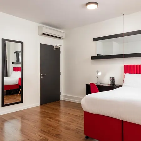 Tune Hotel Liverpool-2