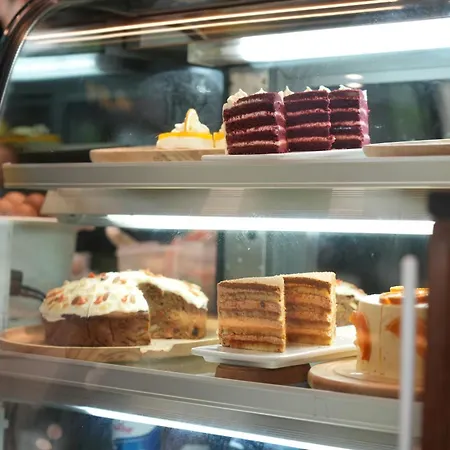 Yummy House-2