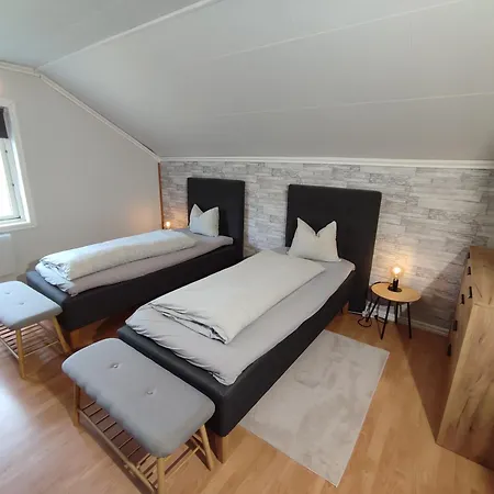Villa Bjoerklund - Lakeview Apartment In Swedish Lapland-2