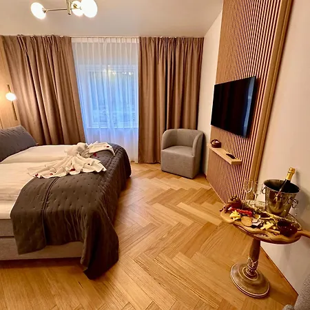Big River Camp Hotel & Spa-2