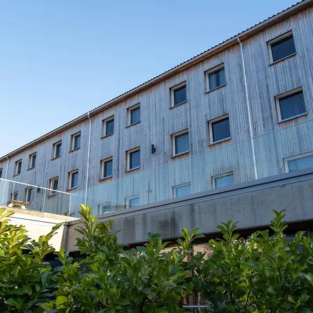 Stord Folkehøgskule Sommarhotell Leirvik-2
