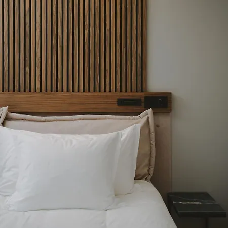 Season Hotel-3