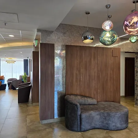 Canada Hotel Budapest-2