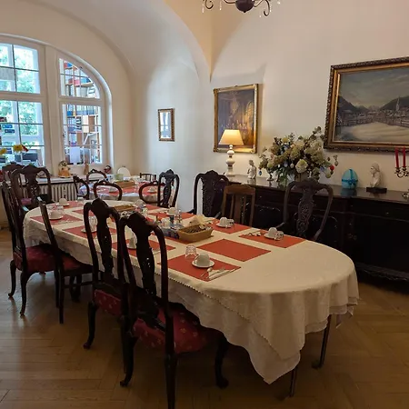 Hotel Pension Waizenegger Am Kurfuerstendamm-2