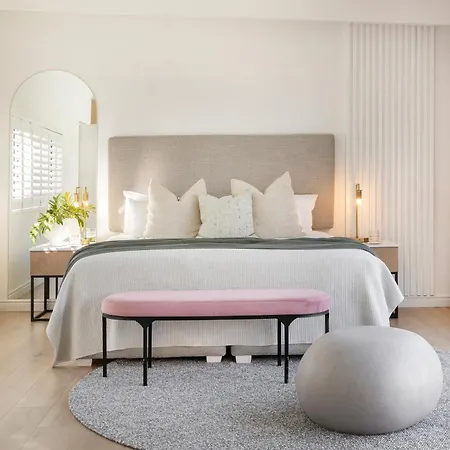 The Clarendon - Fresnaye-3