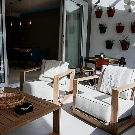 In53 Guest House-2