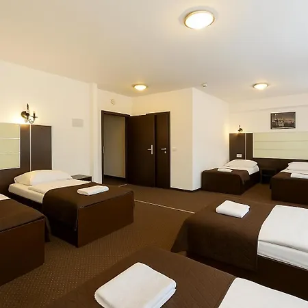 Hotel Junior 2-2
